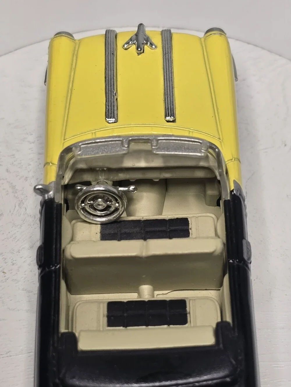 1955 Pontiac Starchief 1/43 Diecast Scale Model Car by NewRay China 2000
